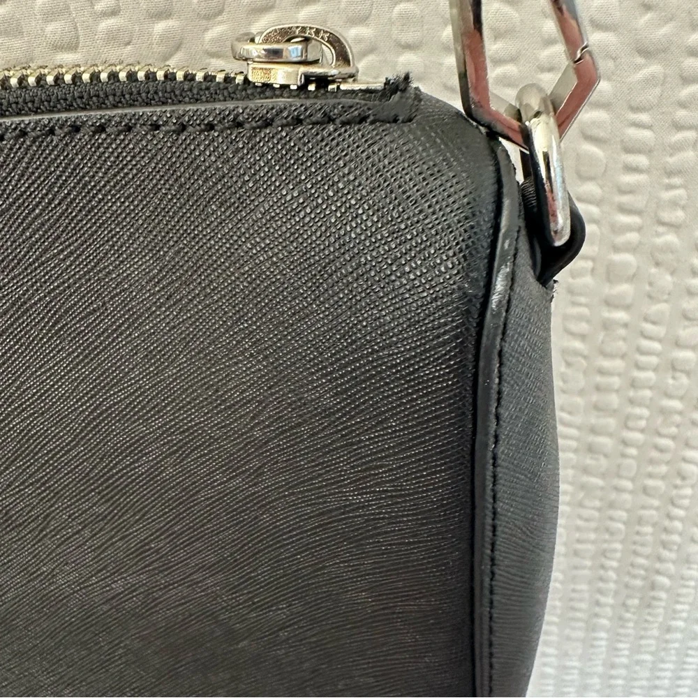 Rebecca Minkoff Avery Black Saffiano Leather Crossbody Bag Chain Strap Zip Top